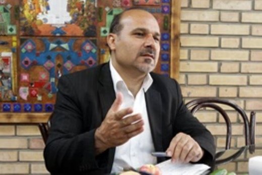  دولت خوش‌خیالی را در تعیین حقوق کنار بگذارد! / حاج‌اسماعیلی: بی‌اعتمادی جدی بین کارگران، بازنشستگان و دولت شکل گرفته است