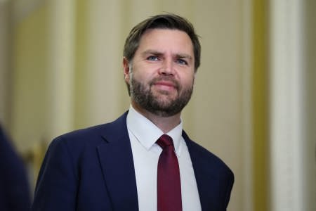  معاون رئیس جمهور آمریکا: اهمیتی نمی‌دهم که زلنسکی چه چیزی درباره من یا شخص دیگری می‌گوید؛ او عدم تمایل خود برای شرکت در روند صلح را نشان داده