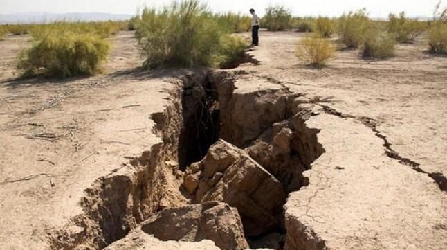  شناسایی ۳۶۰ منطقه دارای فرونشست در ایران؛ ۷ استان در نقطه بحرانی / مناطقی در استان کرمان بالای ۴۲ سانتی متر، البرز نزدیک ۳۰ سانتی متر و تهران ۲۴ سانتی متر در سال فرونشست دارند