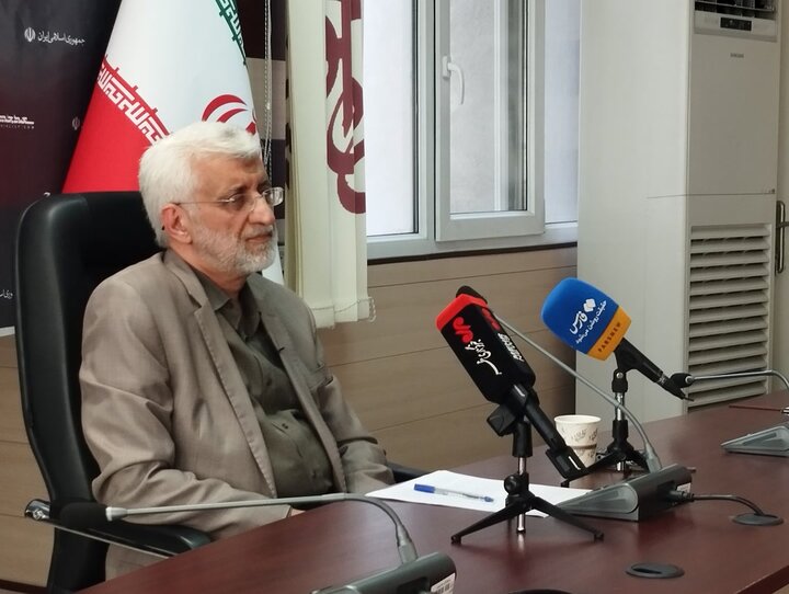 جلیلی: انشالله کارهایی که در انتخابات کردیم ذخیره آخرتمان حساب شود/ اعتقادی به اینکه یک نسلی زبان ما را متوجه نمی‌شود، ندارم؛ آنها سوال دارند