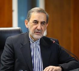پیش بینی ولایتی از یک تحول مهم بین المللی / به نظر می رسد روسیه پیروز خواهد شد /زلنسکی بدون احساس مسئولیت بر کشوری آباد ریاست می کند