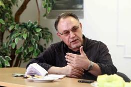 علوی تبار: همه باخته‌ایم اگر.../ کابینه پزشکیان باید نماد تحول و تغییر باشد /کنترل تورم، افزایش رشد اقتصادی و مساله آب سه اولویت مهم است