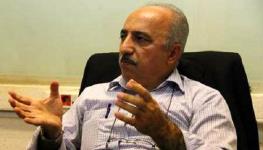 افقه، اقتصاددان: مصوبه مولدسازی یعنی دولت در غیاب درآمد‌های نفتی، دارد دست به هر کاری می‌زند / اموال مردم و نسل‌های بعدی را به حراج گذاشته اند / به جای این کارها، بودجه‌های زائد را قطع کنید 