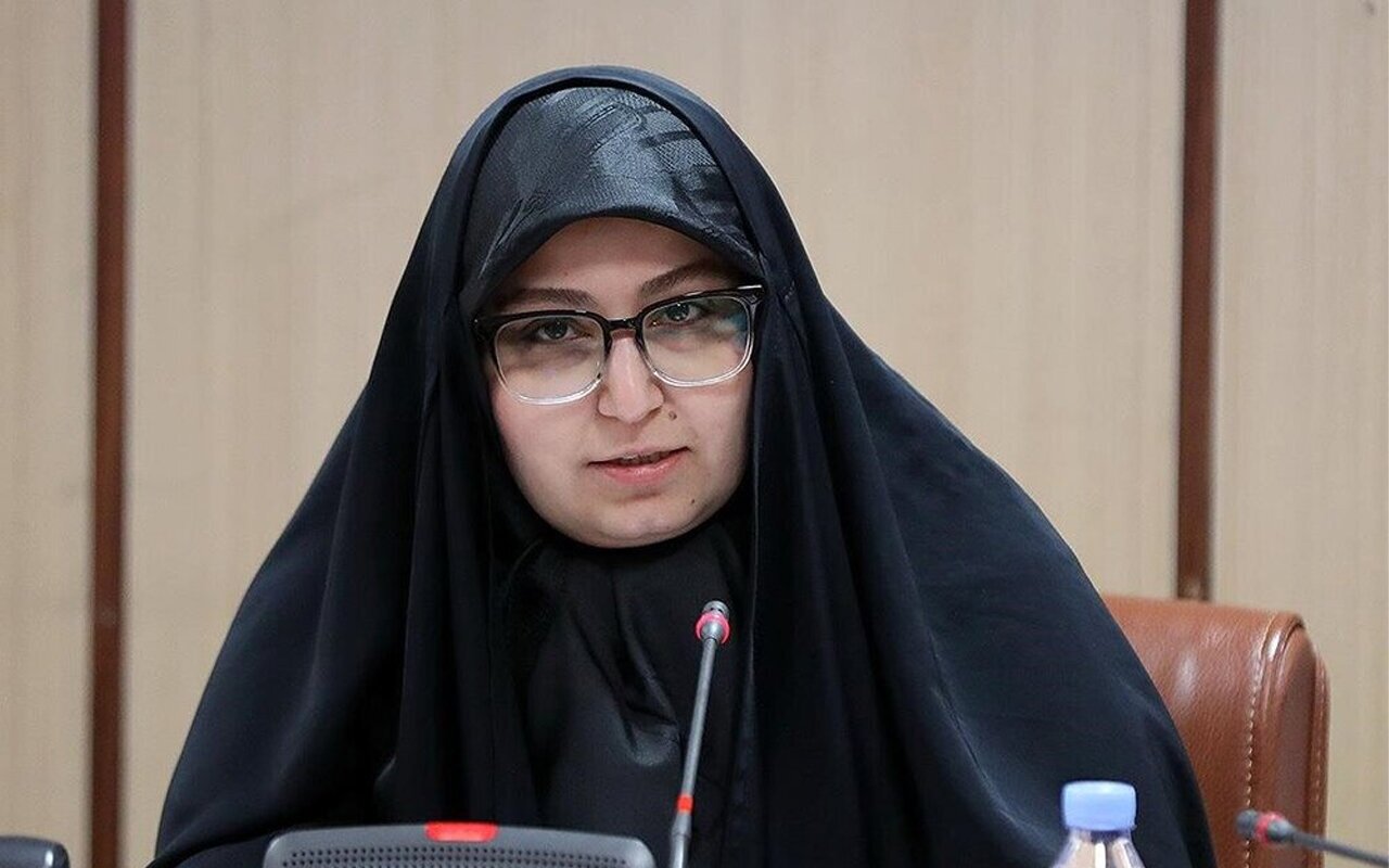  حمله تند نرجس سلیمانی به زاکانی: پرسنل شهرداری در نبود شهردار تهران را اداره کردند! | درگیری لفظی در شورای شهر