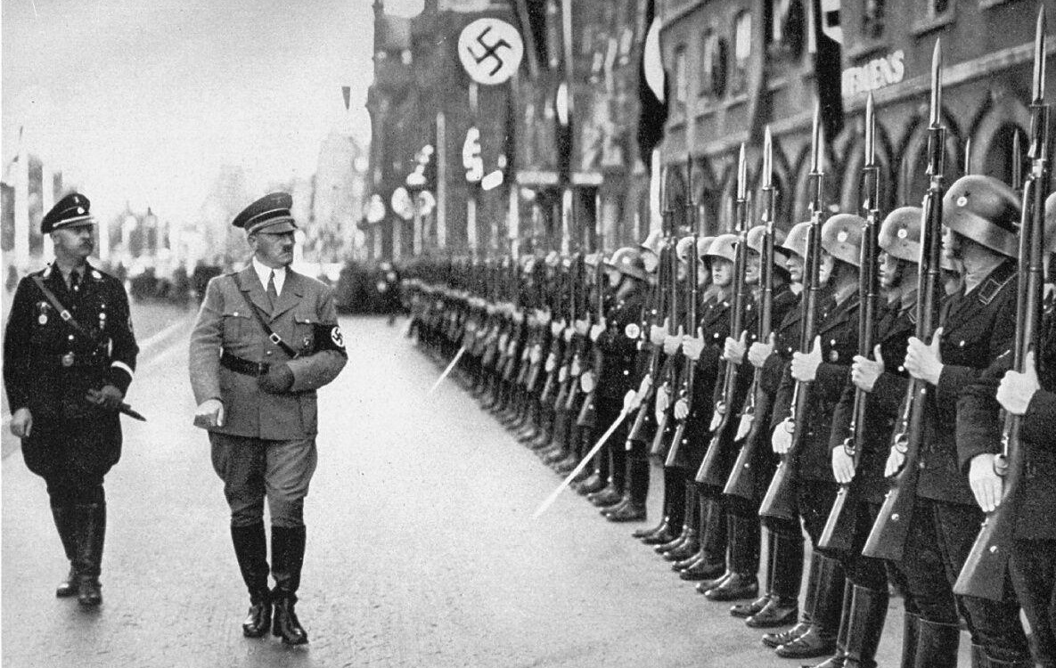  ۱۰ شخصیت برجسته و مهم آلمان نازی که با خوردن قرص سیانور به زندگی خود پایان دادند
