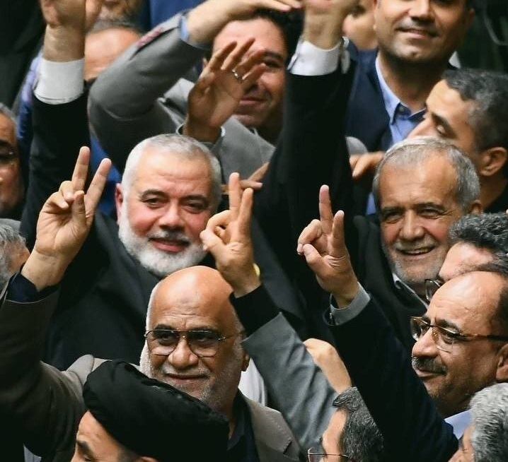  توییت پزشکیان در پی ترور اسماعیل هنیه: دیروز دست فاتح او را بالا بردم، امروز باید بر روی شانه‌هایم او را تشییع کنم