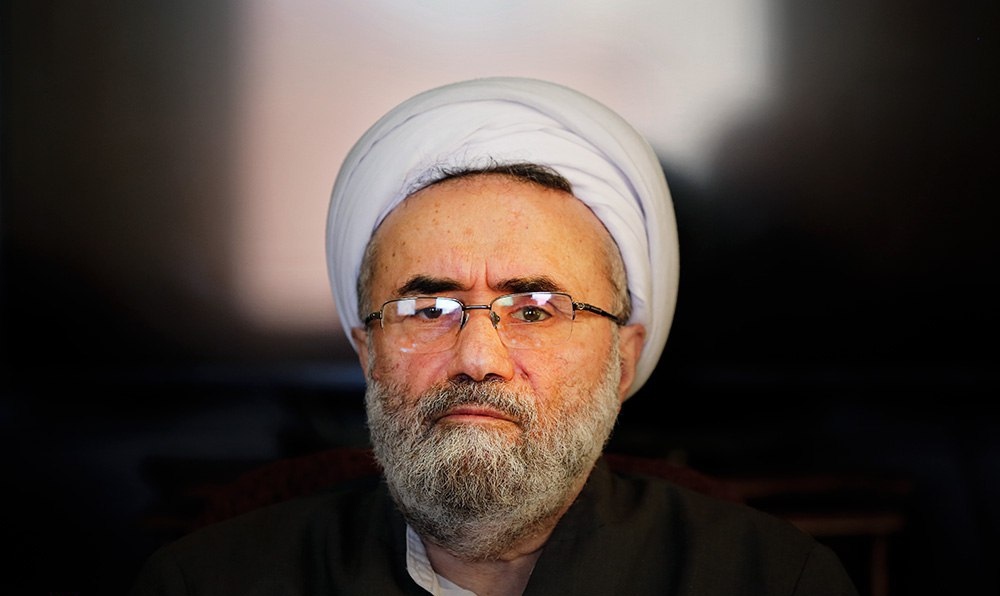 هشدار مسیح مهاجری به پزشکیان: از روزی که رسماً مشغول کار شويد، ميان دو لبه زهرآگين قيچی «اصحاب تزوير» و «تشنگان قدرت» قرار خواهيد داشت