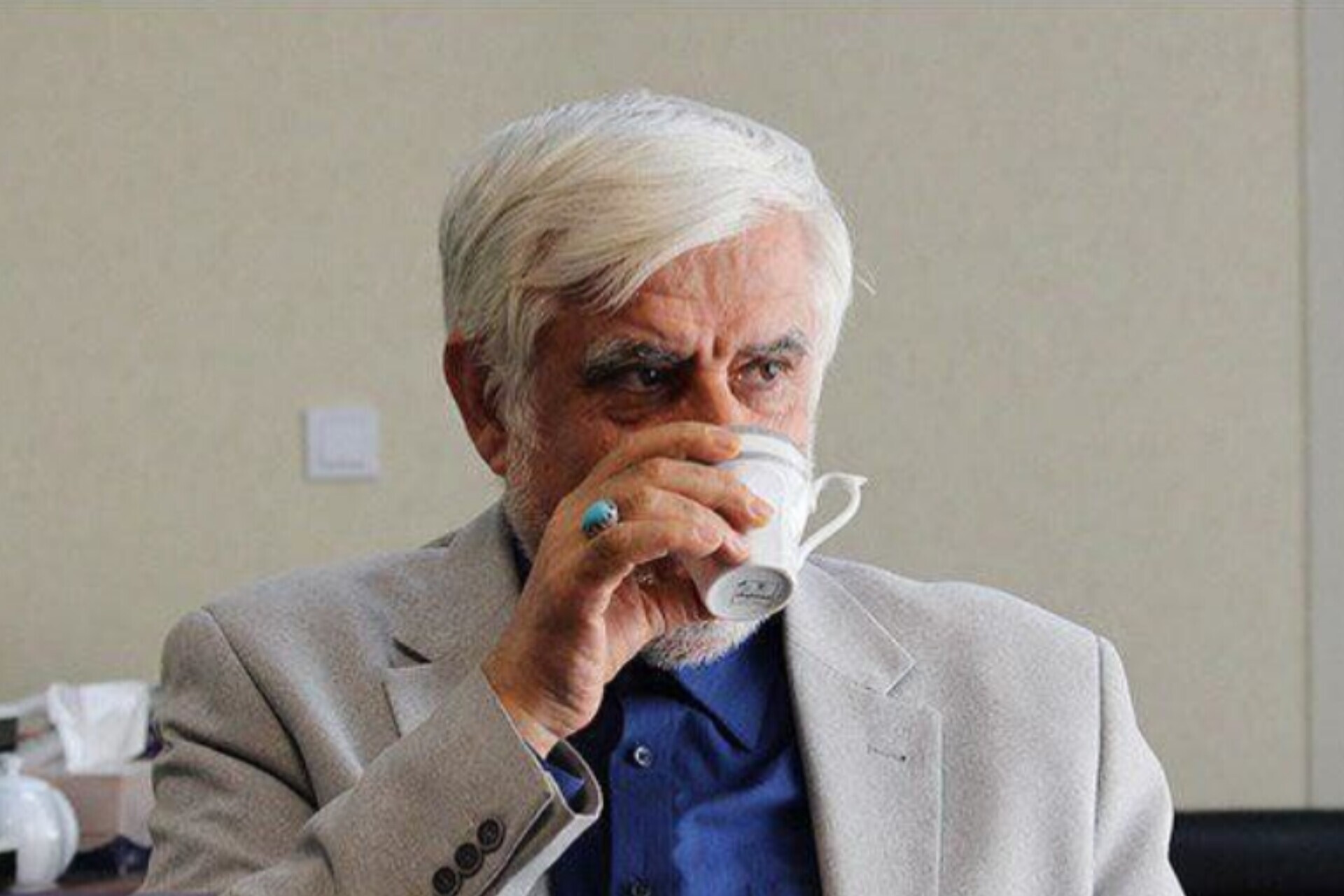  جلایی‌پور، فعال اصلاح طلب، در حمایت از معاون اولی عارف: رئیس جمهور با معاون اول باید دوست باشد، عارف هم دوست پزشکیان بوده