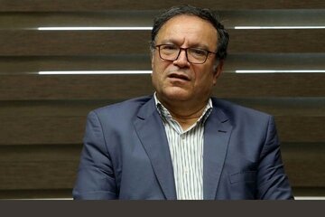 حمید سوری/ «نارضایتی مردم از مراکز درمانی»، اما توهم برتر پنداری در وزارت بهداشت