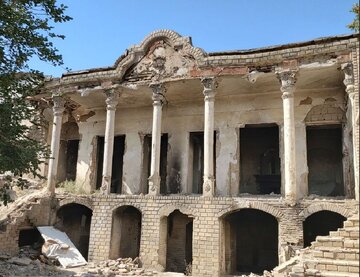  ناآشنایی مدیران شهری با بافت تاریخی شهر شهرداری زاکانی «تمایلی به مرمت آثار تاریخی ندارند»؛ تخریب خانه ۱۷۰ ساله در قلب پایتخت/ عکس